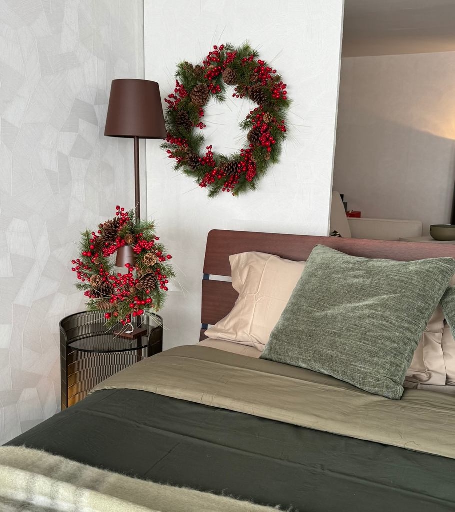 Ghirlanda Bacche pigne e pino