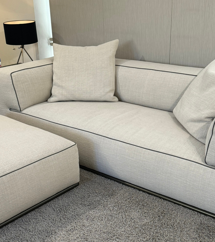Perry divano Flexform bianco casa