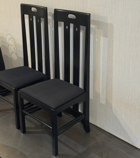 Sedia in legno Mackintosh di Alivar