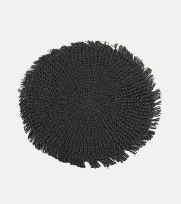 tovaglietta nera crochet con frange