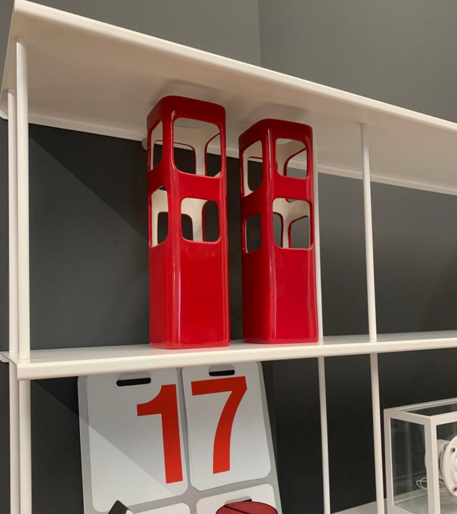 vaso rosso decorazioni