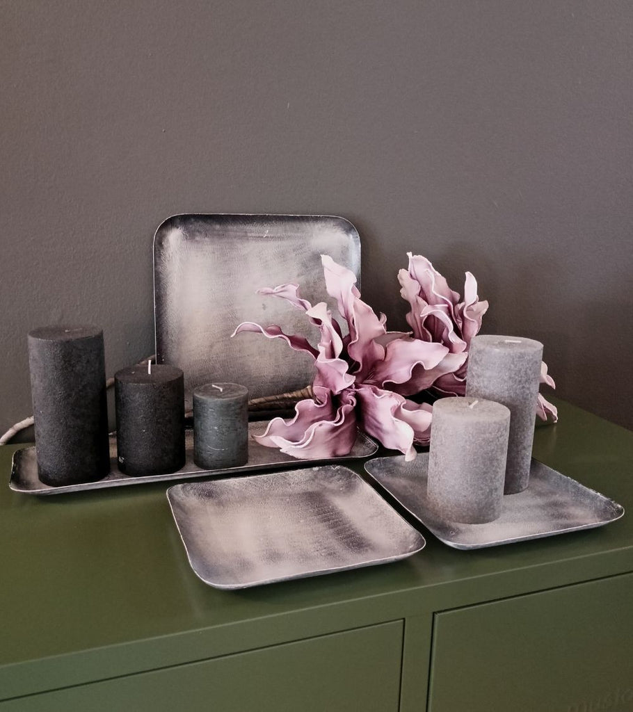 vassoio grigio decorazione