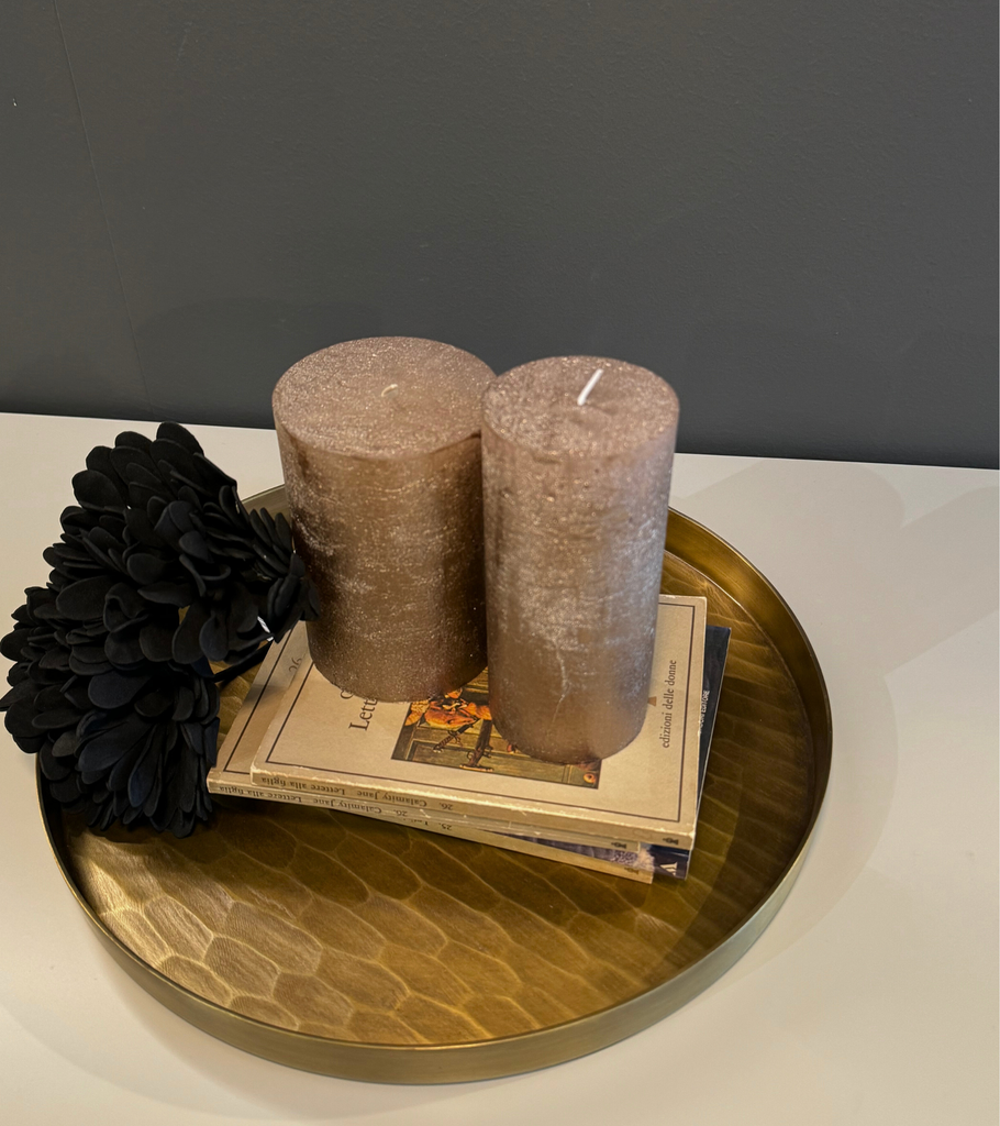 vassoio piccolo in metallo oro e candela bronzo